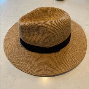 Sun hat - adjustable size